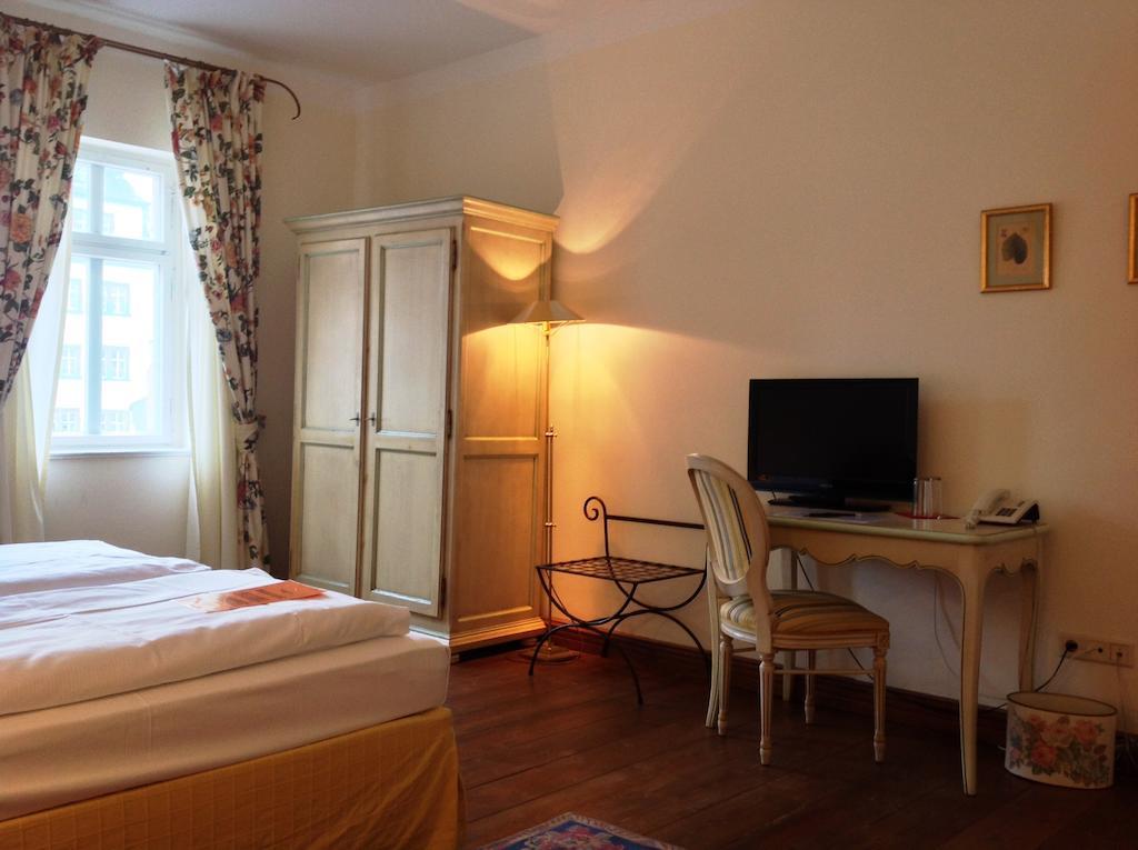 Hotel Adler 루돌슈타트 객실 사진